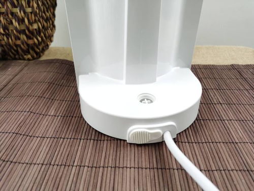 即熱飲水機上手親測 鳴盞茶飲機，讓飲水泡茶變得簡單又上癮